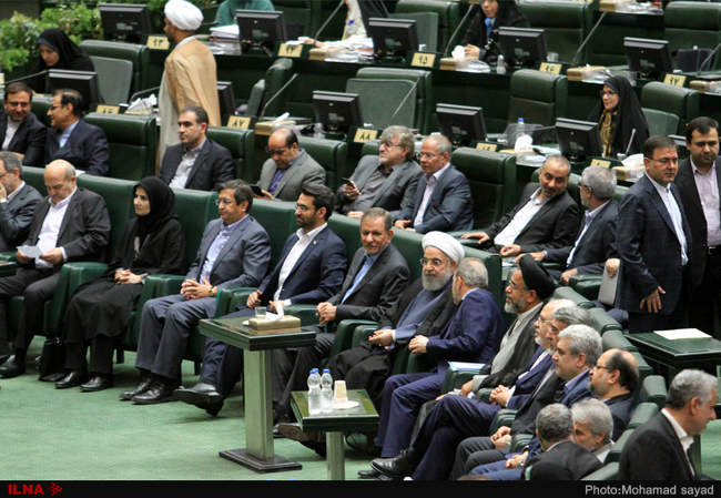 جلسه پرسش از رییس جمهور در مجلس