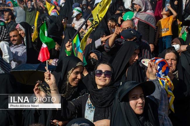 اجرای سرود سلام فرمانده در قزوین