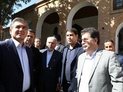 ۲۷۰۰ پروژه گردشگری در انتظار دریافت تسهیلات بانکی / تاکید وزیر میراث‌فرهنگی بر تبدیل کردستان به قطب گردشگری کشور
