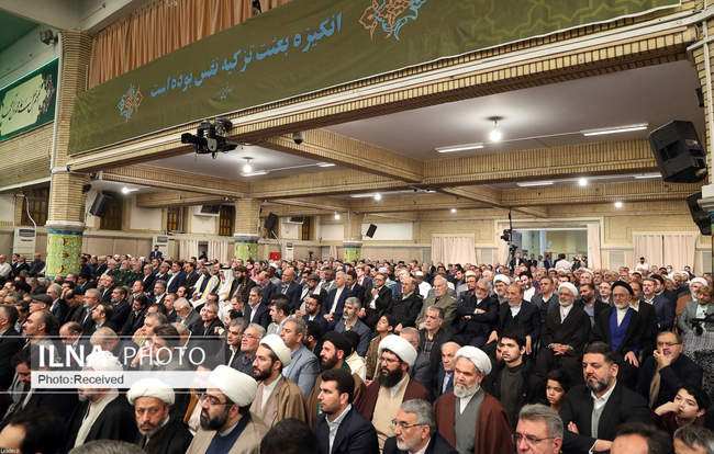 دیدار مسئولان نظام و سفرای کشورهای اسلامی با رهبر انقلاب