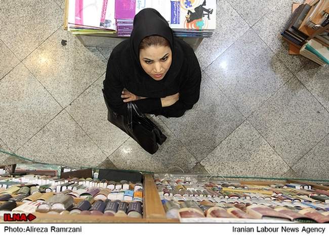 حضور اهالی فرهنگ و کتاب در کتابفروشی‌ها