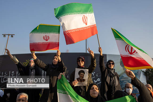 آیین وداع با پیکر شهدای ناوشکن «دنا» 