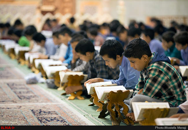 مراسم جزء خوانی قرآن کریم در حرم مطهر حضرت معصومه