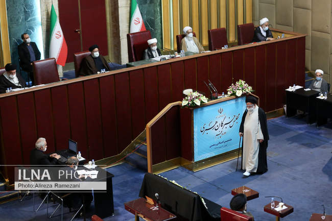 هشتمین اجلاس رسمی پنجمین دوره مجلس خبرگان رهبری 