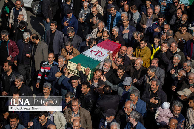 تشییع هشت لاله زهرایی در قزوین