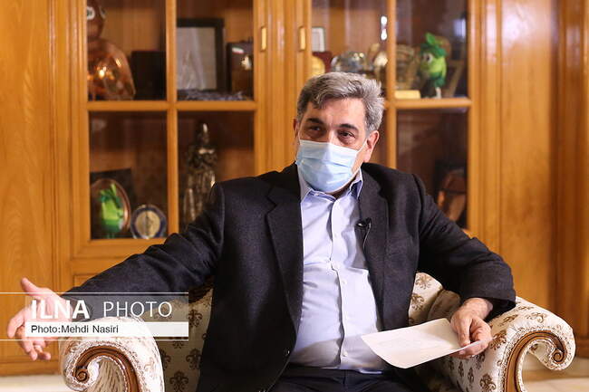  پیروز حناچی