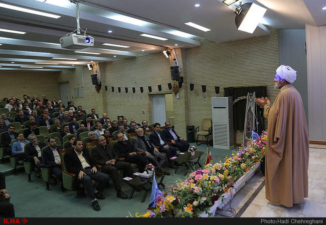 مراسم بزرگداشت مرحوم سید محمدتقی نوربخش و عبدالرحمن تاج الدین در قم