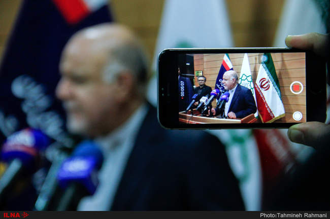 امضای قرارداد طرح توسعه حمل‌ و نقل ریلی درون شهری 