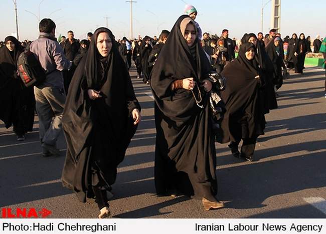 مراسم پیاده روی عزاداران حسینی