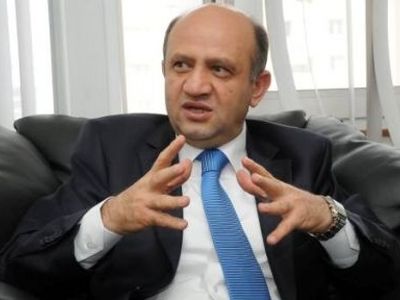 وزیر دفاع ترکیه آزادی الباب را تایید کرد