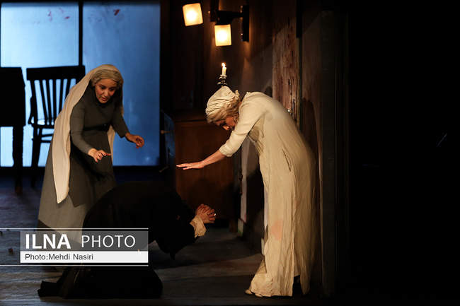 نمایش «جنایت و مکافات» به کارگردانی رضا ثروتی