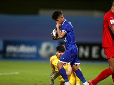 ویدیو: خلاصه بازی استقلال 2 - الدحیل 2