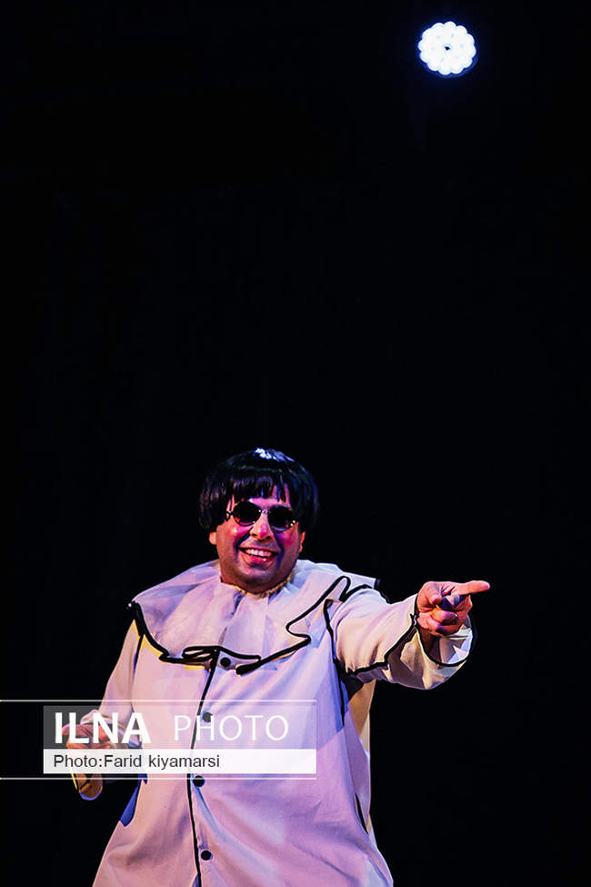 نمایش «شب دوازدهم» در عمارت هما