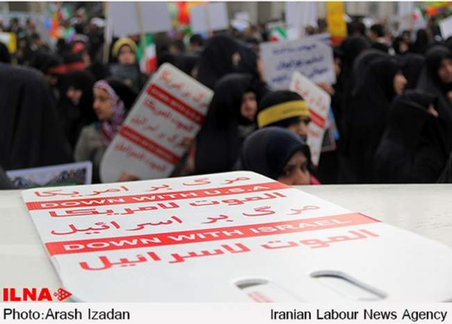 گزارش تصویری دوم از راهپیمایی ۲۲ بهمن در قم