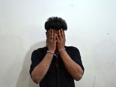 دستگیری سارق حرفه‌ای سیم برق با ۲۰ فقره سرقت