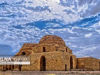وجود نم و رطوبت در «پی» کاخ سروستان/ فرونشست‌های باستانی میراث جهانی بررسی می‌شود