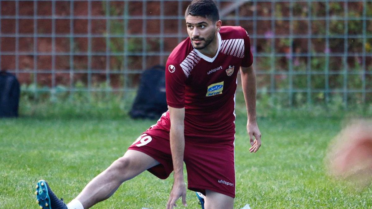 مدافع پرسپولیس با سپاهان به توافق رسید