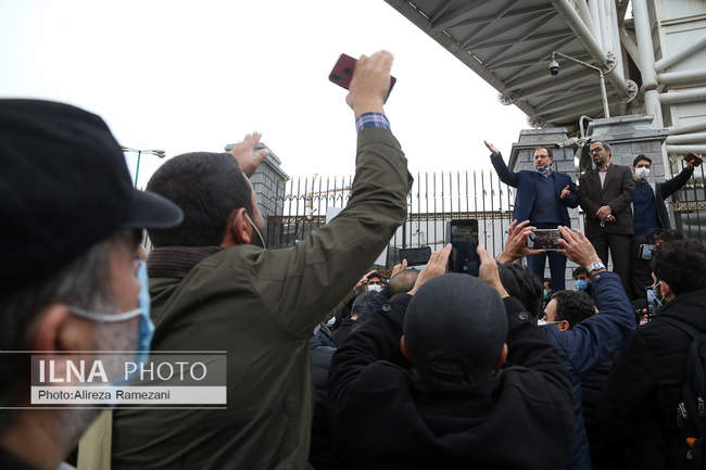 تجمع مردمی در محکومیت ترور شهید محسن فخری‌زاده