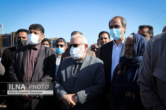 اهدا لوازم منزل و دام سبک و سنگین به سیل زدگان شهرستان زهکلوت و رودبا�