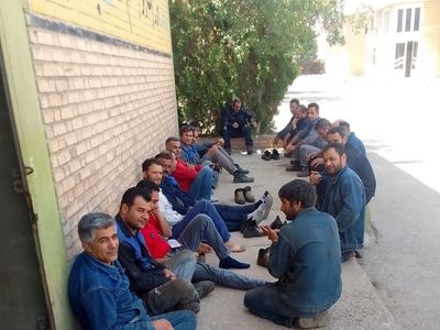 اعتراض کارگران سیستم‌های صنعتی تاکستان به ادامه‌ی معوقات