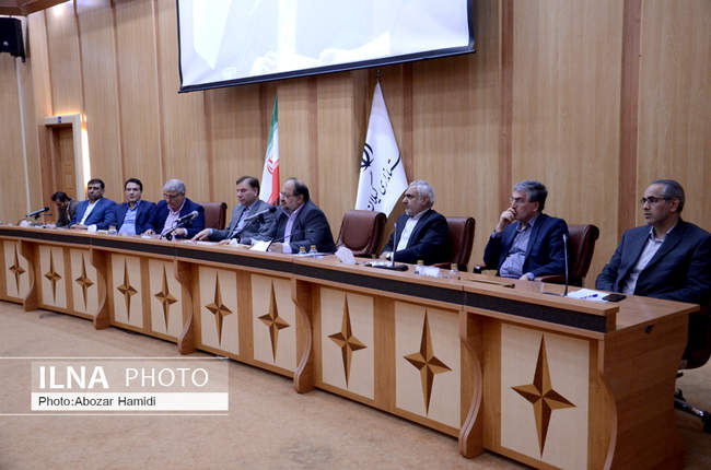 نشست کارگروه اشتغال و سرمایه گذاری گیلان با حضور وزیر تعاون،کار و رف�