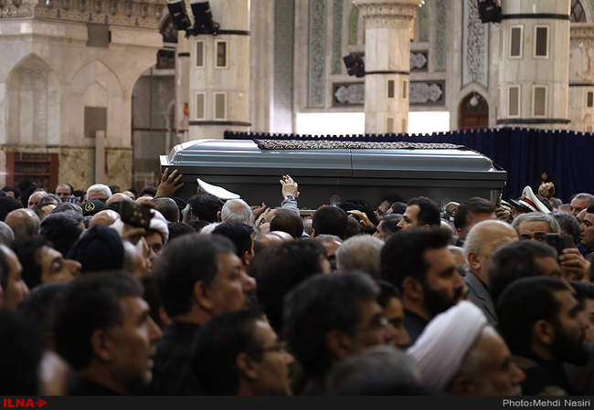 مراسم تشییع پیکر بانو مرضیه حدیدچی دباغ در حرم امام خمینی(ره) 