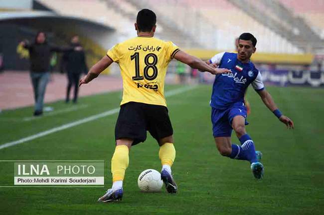 گزارش تصویری فوتبال سپاهان و استقلال 
