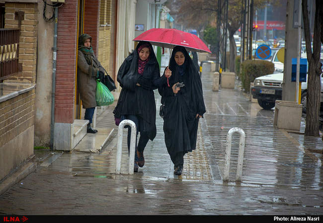 حال و هوای یک روز بارانی و برفی استان قزوین