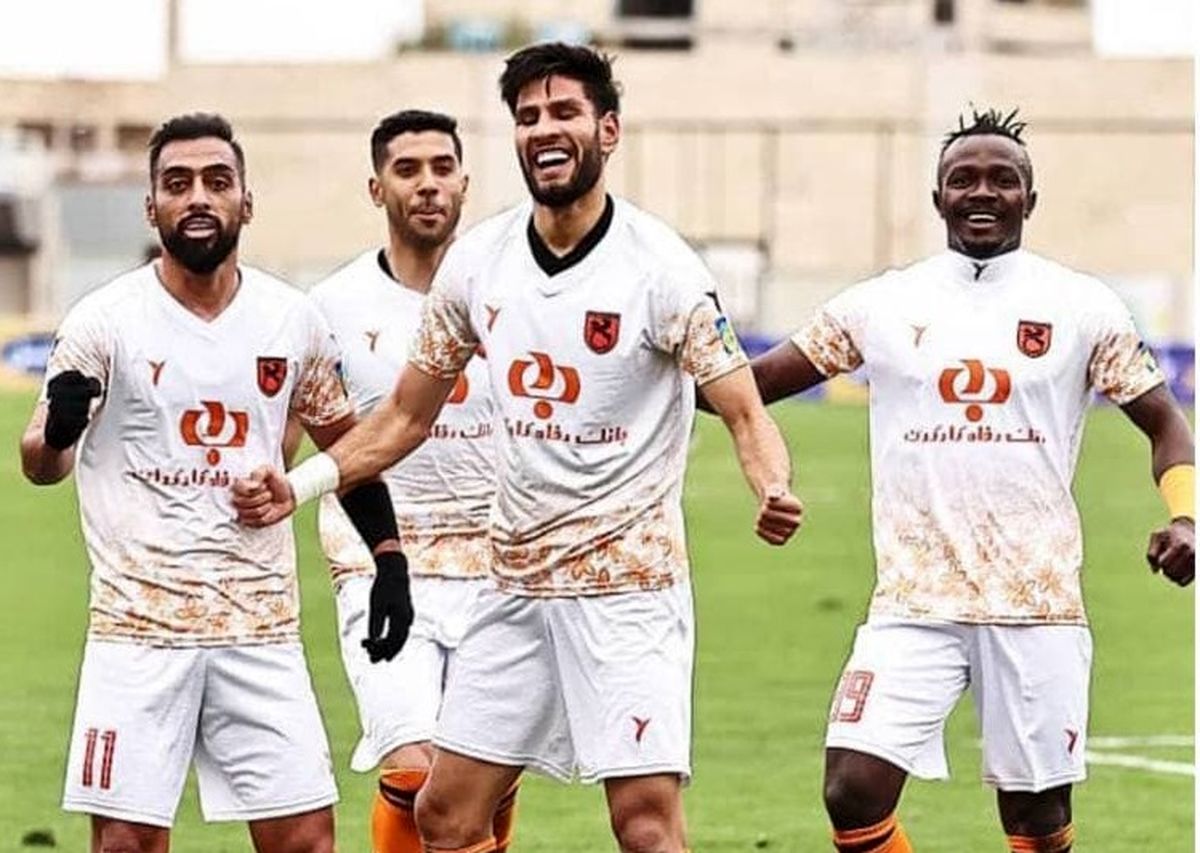 خلاصه بازی مس رفسنجان 3 - صنعت نفت آبادان صفر