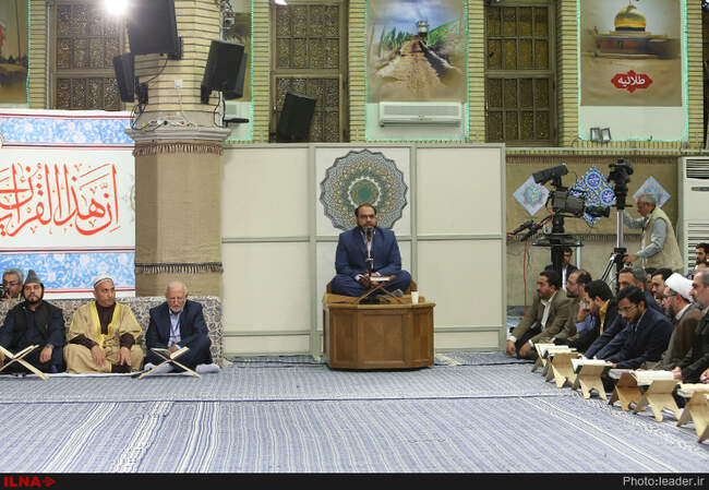 دیدار شرکت‌کنندگان مسابقات بین‌المللی قرآن با رهبر انقلاب 