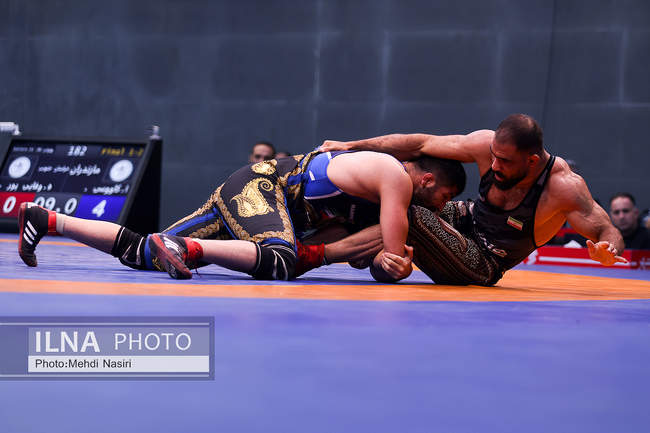 گزارش تصویری از رقابت‌های کشتی تعیین پهلوان سال ۱۴۰۴