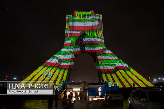 نور افشانی در شب سالگرد انقلاب