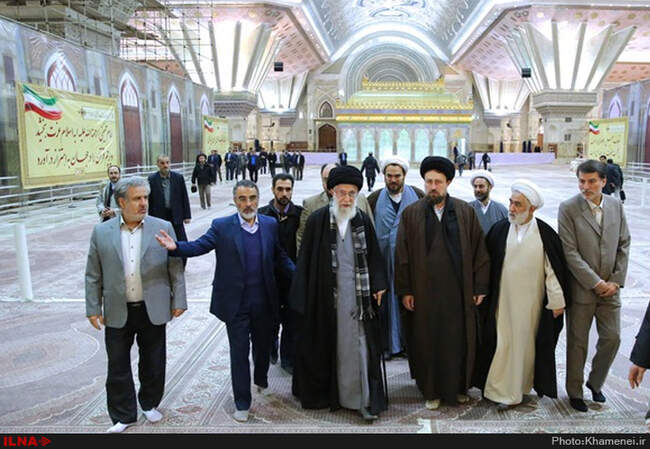 حضور رهبرانقلاب در حرم امام خمینی(ره)