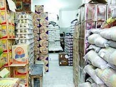 احتکار 880 میلیون ریال کالای اساسی در انبار یک واحد صنفی دامغان