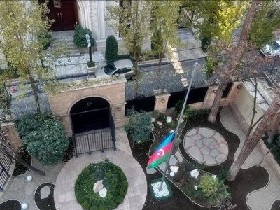 گشایش دفتر یادبود جانباختگان سانحه هواپیمای مسافربری باکو در تهران