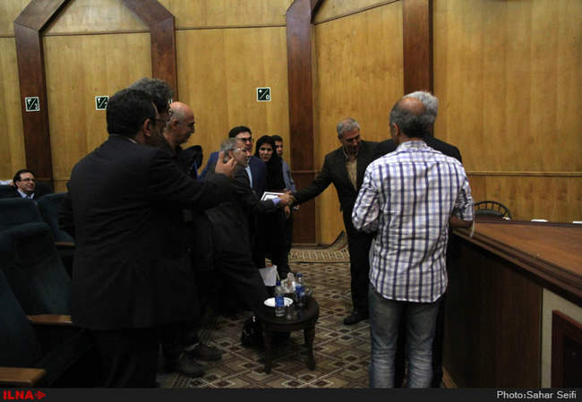 نخستین نشست «روزنامه نگاران؛ نیازهای حرفه‌ای و مسایل اجتماعی» 