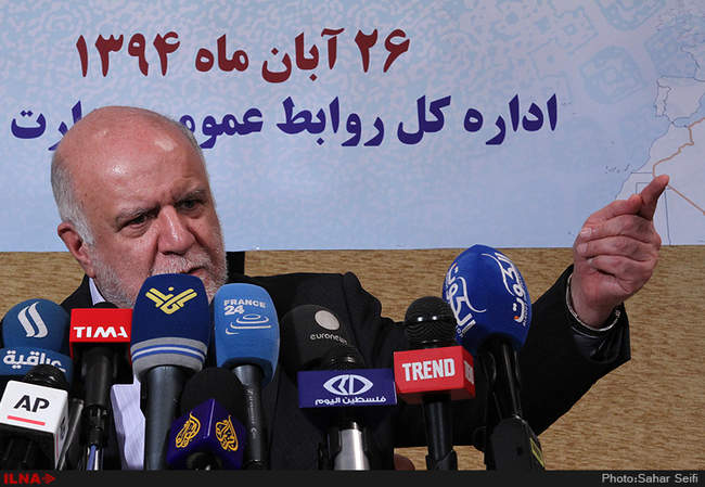 نشست خبری بیژن زنگنه وزیرنفت با رسانه‌های گروهی