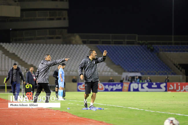 دیدار تیم های فجرسپاسی شیراز وچادرملو اردکان