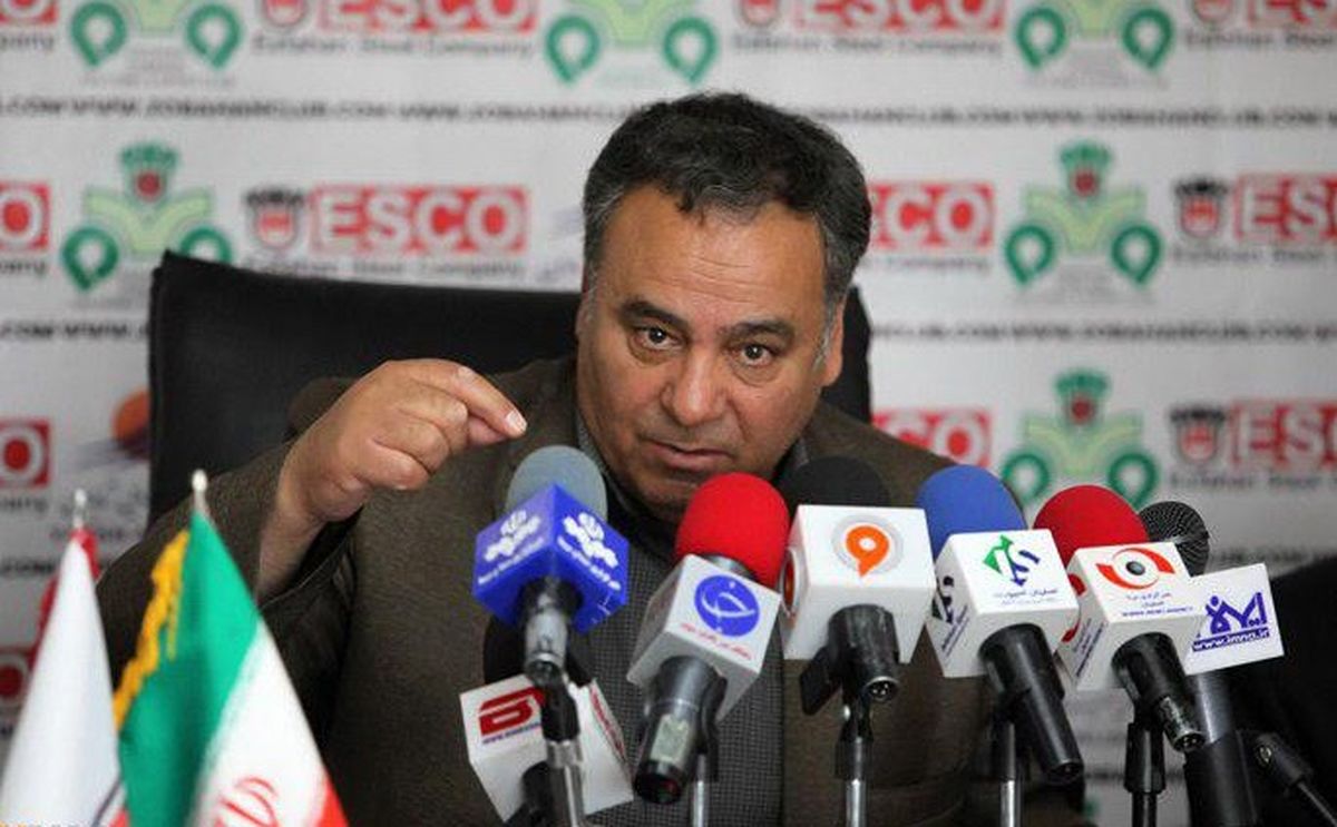مخالفت با استعفای جواد محمدی