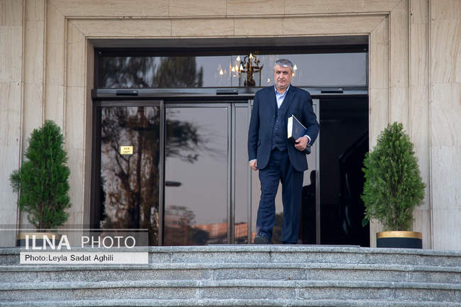 حاشیه جلسه هیات دولت - ۲۸ آذر