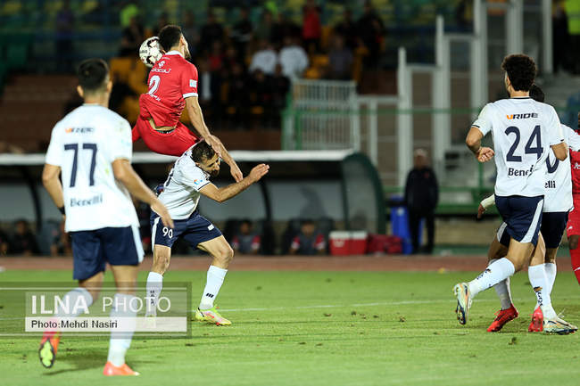 گزارش تصویری دیدار تیم‌های پرسپولیس و ملوان بندرانزلی