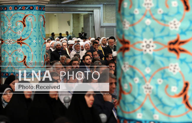 دیدار جمعی از مردم، مسئولان و مهمانان کنفرانس وحدت اسلامی با مقام مع�