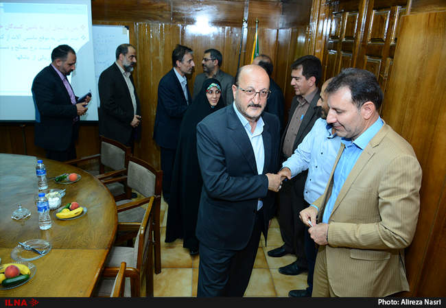 بازدید استاندار قزوین از ۲ طرح و واحد صنعتی در شهر صنعتی البرز