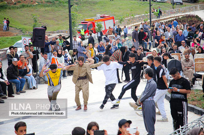 اختتامیه برنا مه های روز سنه در پارک روجیار با حضور مسئولین و مردم بر