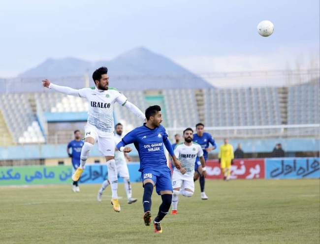 گزارش تصویری از دیدار گل گهر سیرجان و آلومینیوم اراک 