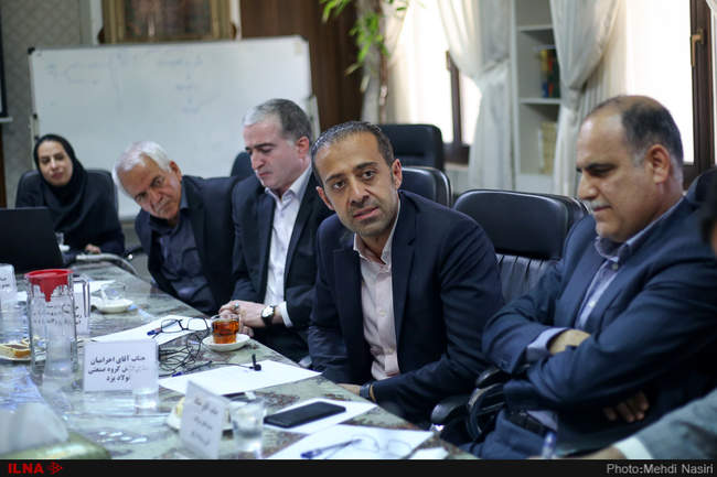 میزگرد توسعه صنعت فولاد در وزارت صمت