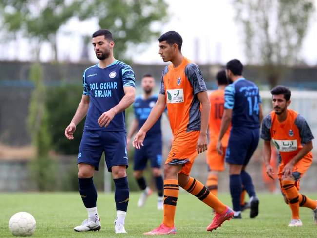 گزارش تصویری دیدار دوستانه گل گهر سیرجان و آبی پوشان تهران