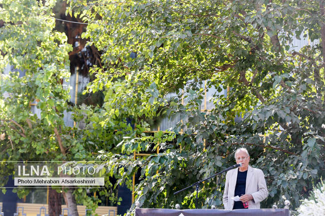 تشییع پیکر زنده‌یاد «احمد پژمان»