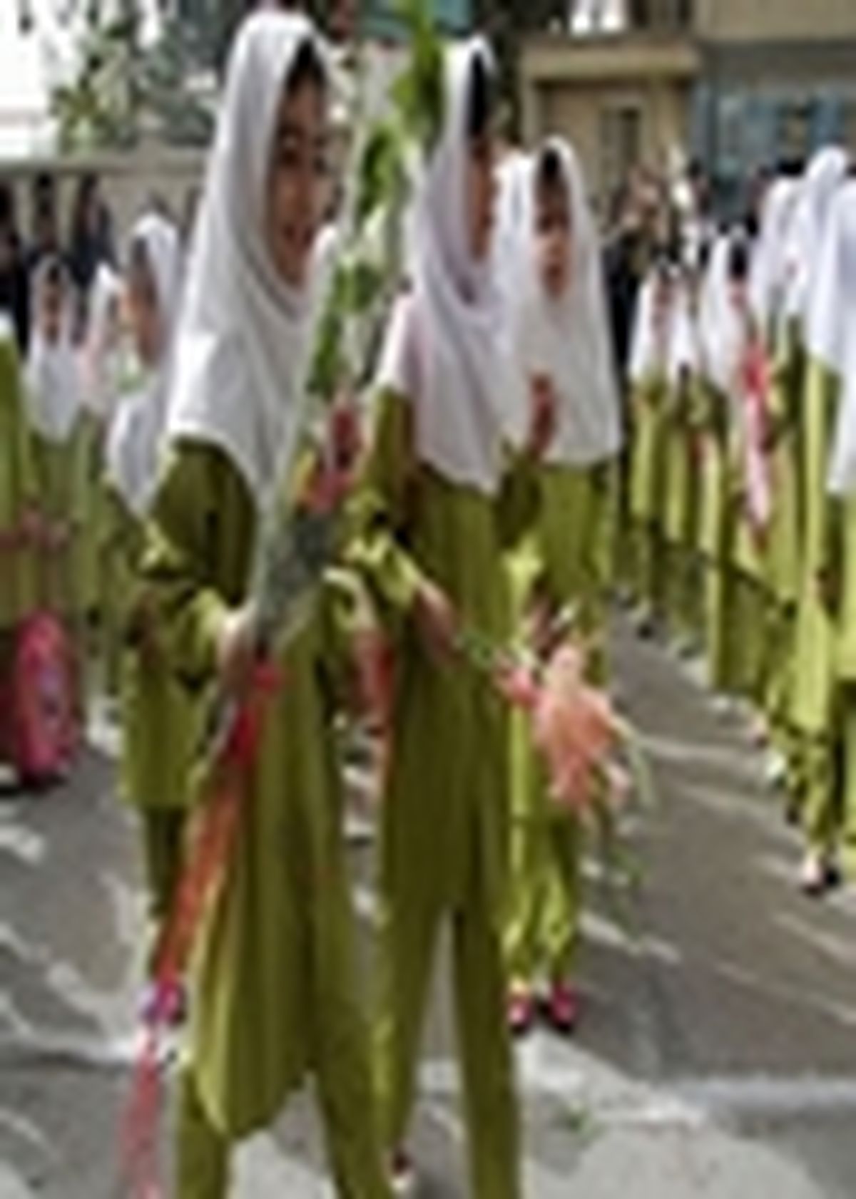 برنامه های اداره کل بانوان در آستانه سال تحصیلی / مرور خاطرات قدیمی در نمایشگاه بچه های دهه شصتی