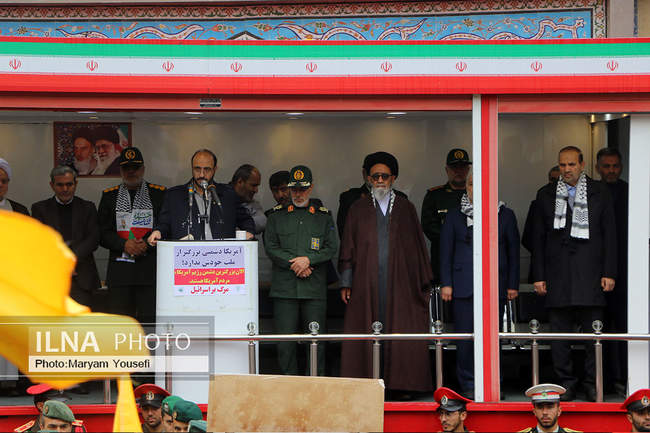      راهپیمایی یوم‌الله ۱۳ آبان‌ماه در تبریز 